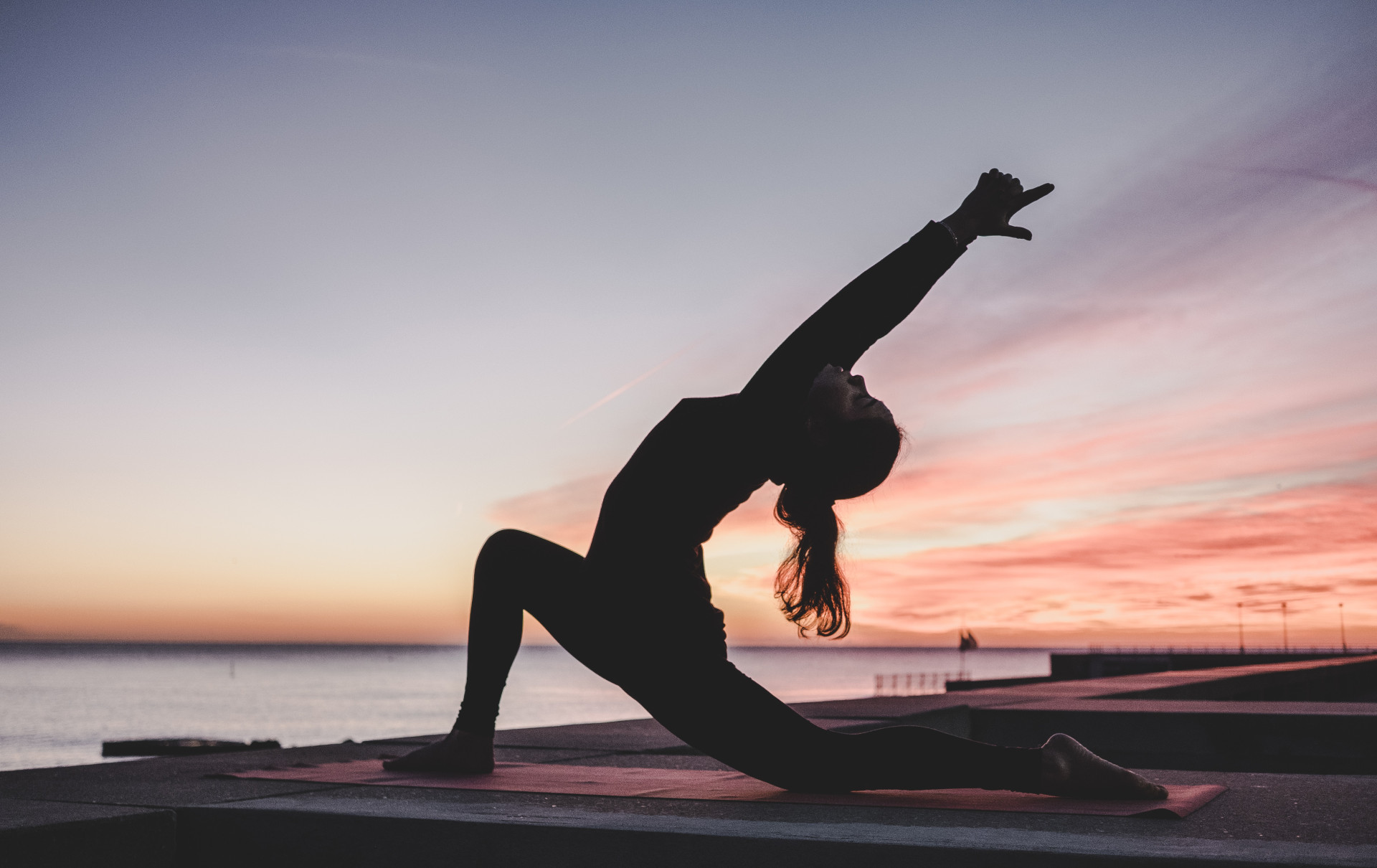 Révolutionnez votre pratique du yoga avec le yoga nu et ses bienfaits